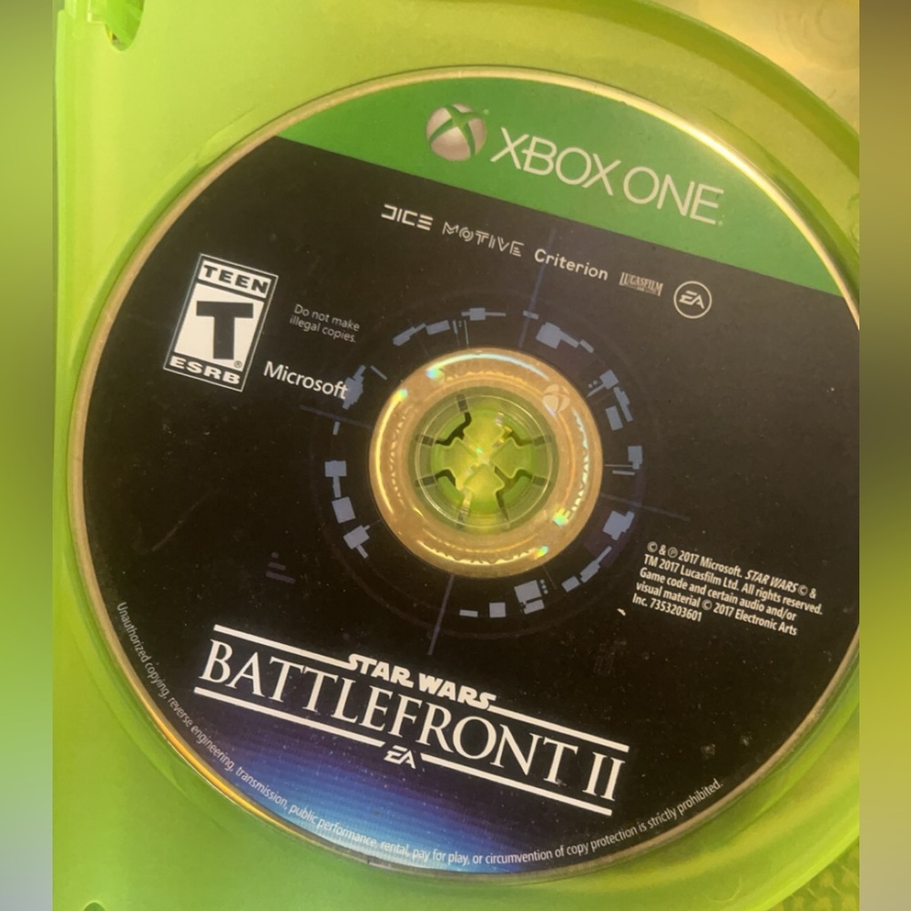Star Wars Battlefront II Microsoft Xbox One Video Game No case Slight Scratches